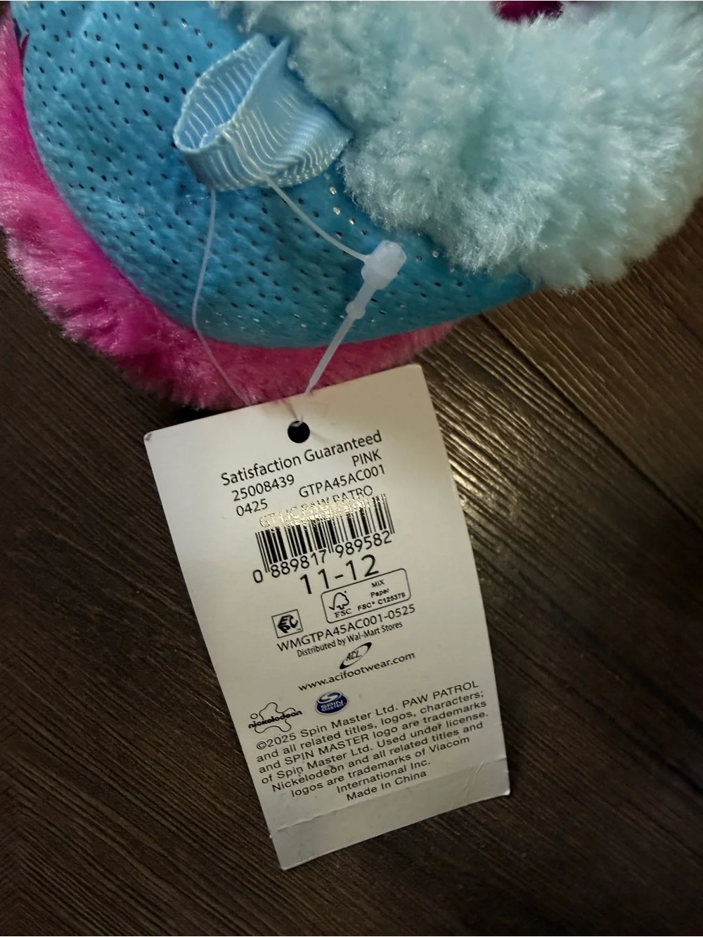NWT Sz11/12 Toddler Girl Paw Patrol Toddler Girls' Slippers feature Skye/Everes